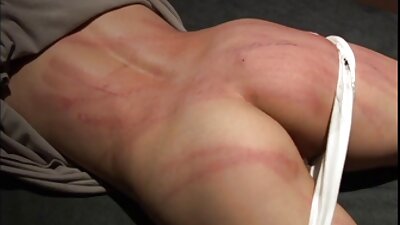 Tunnen end seksikana oma naise aluspükstes, sukkades ja pesus